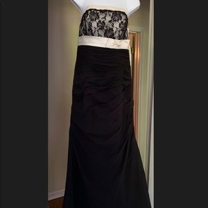 Long black/ivory formal prom or bridesmaids dress